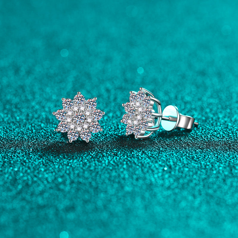 925 Sterling Silver Moissanite Zircon Stud Earrings.